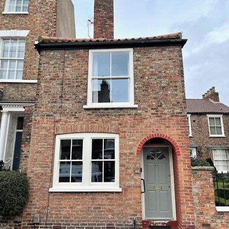 The Old Carriage House York Exterior foto
