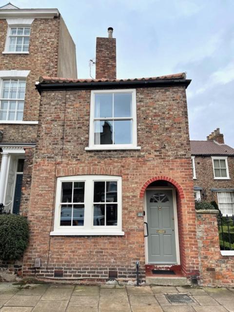 The Old Carriage House York Exterior foto